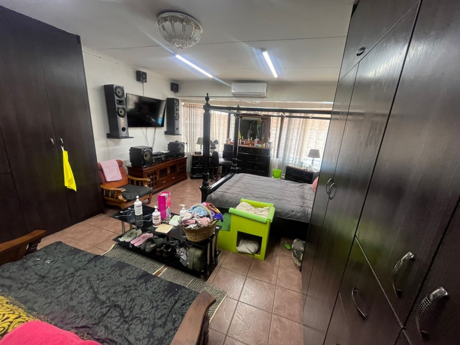 4 Bedroom Property for Sale in Bodorp North West